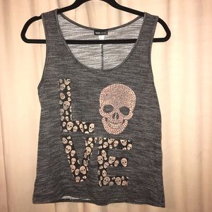 LOVE tank with skulls 💀